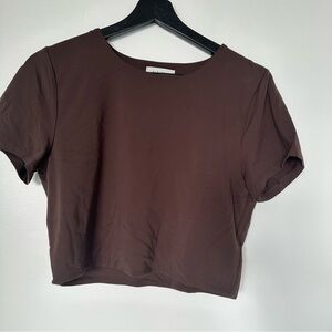 Babaton • Crop Tee